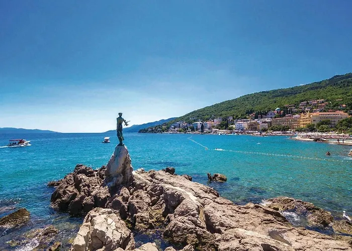 4 Bedroom In أوباتيا