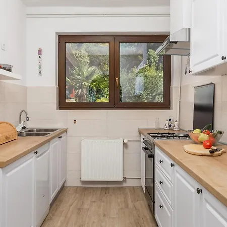 Lägenhet 4 Bedroom In Opatija