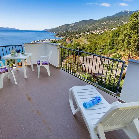 Appartement 4 Bedroom In *